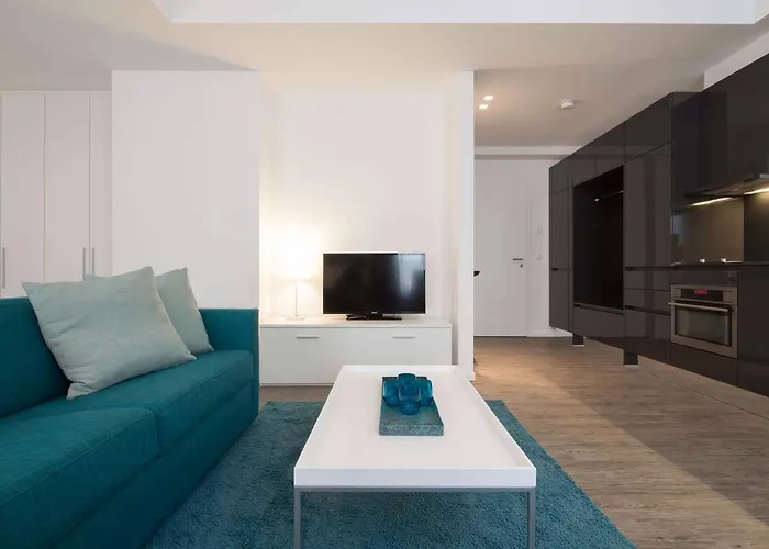 ボーディングハウス *